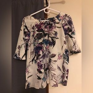 Flutter sleeve top